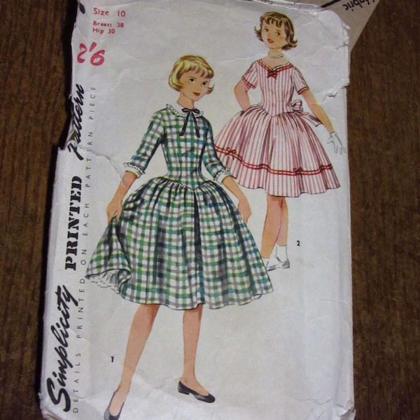 simplicité 1397 modèle de robe de soirée pour fille 10 ans b28 po. h30 po. modèle vintagevendeur britannique