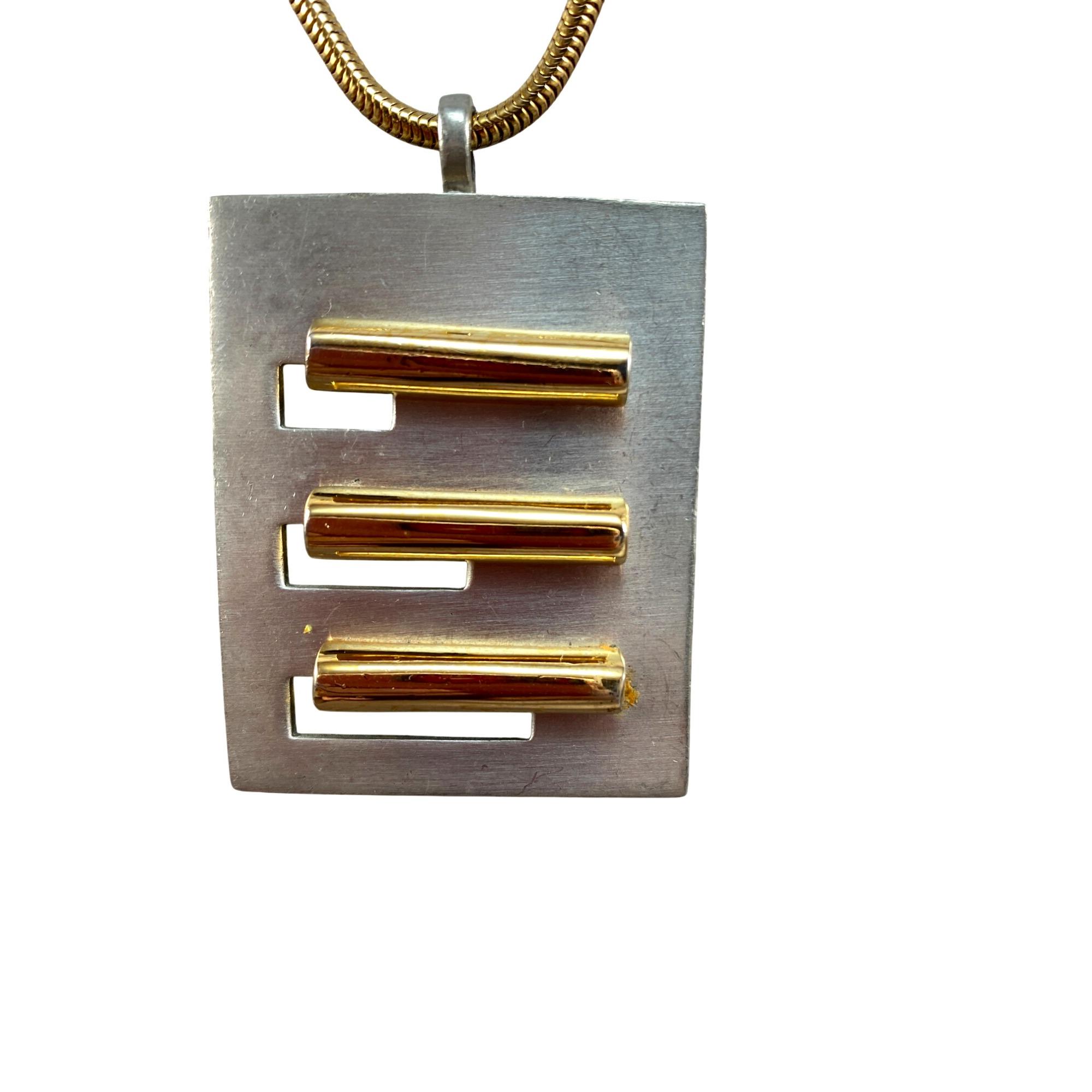 幾何学模様の大型1.75 x 2.25インチペンダントネックレスゴールド