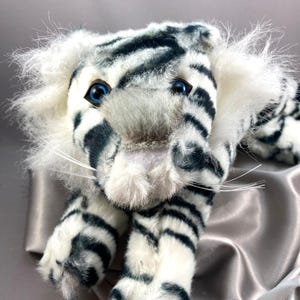 Tiger White & Black Striped Plush Blue Eyes Fiesta Concession Vintage 1991