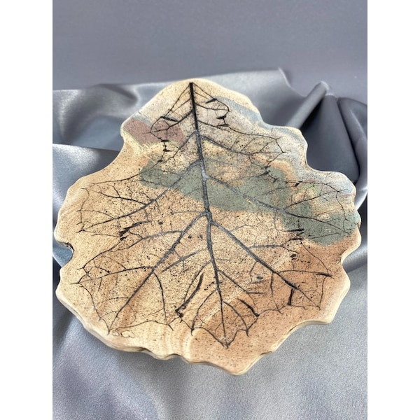 Pottery Oak Leaf Nut dish Hand Made. Marked Matte finish 6x5 inch Autumn Fall