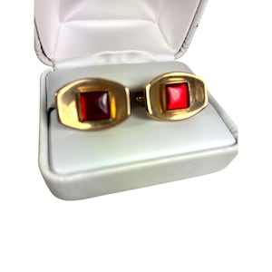Vintage Gold Tone Ruby Red Glass Cufflinks Square Cabochon Mid Century