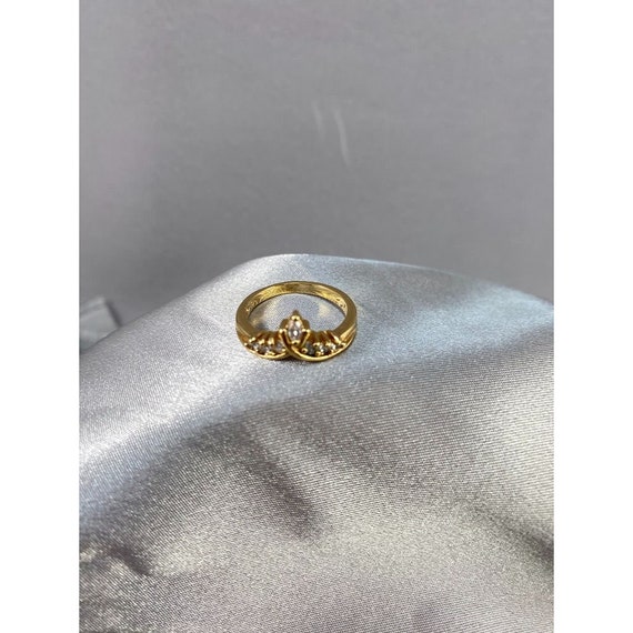 Avon Ring Size 6 Gold Metal With Rhinestones X Shape Setting