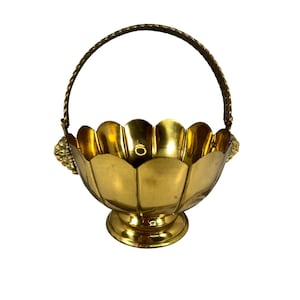 Brass Pedestal Basket With Movable Handle Floral Accents Scalloped Edge Vintage