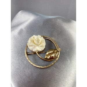 Pin Brooch Carved Rose 4 Winard 12KGF Double Ring 1.5&quot; diameter Vintage