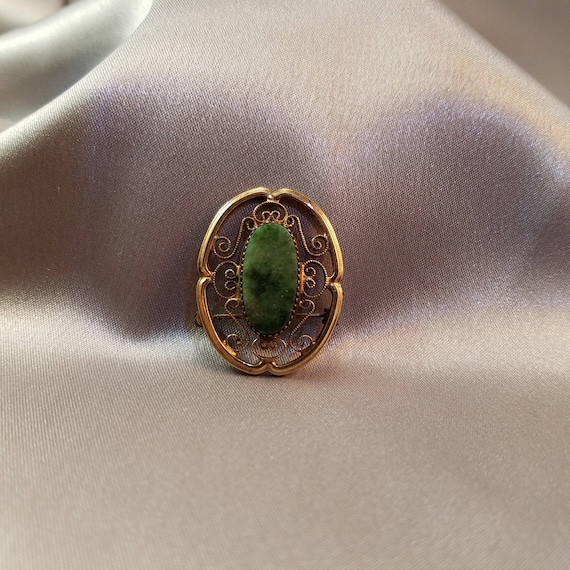 Vintage Catamore Enterprises Jade Oval Pin Brooch green Jade 1