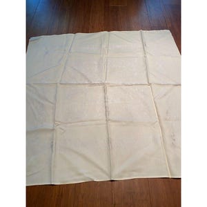 Vintage Damask Tablecloth Delicate Pale Yellow 4 napkins 32x32 Card Table 1950s