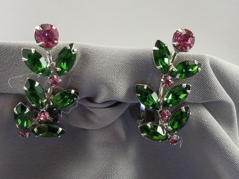 Weiss Brooch Earrings Pink Green Crystals Rose Bush Clip On Rhinestones Delicate Dainty Elegant Jewelry Set Glamorous Romantic Vintage