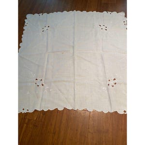 Vintage Linen Tablecloth Cutwork 32x32 Ecru Card table 1950s SEE