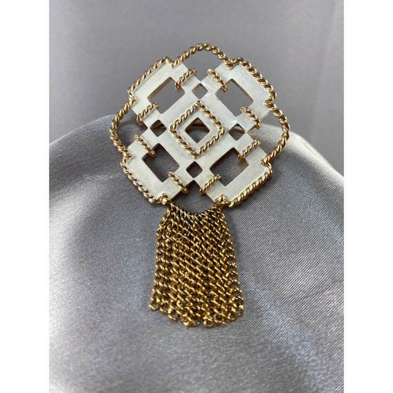 Avon Brooch Pin White Enamel Geometric Gold Twist… - image 1