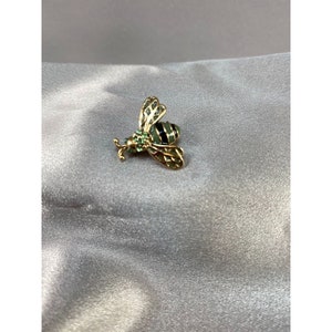Mark Lauren Conrad Bee pin Tiny Jeweled LC jewelry Enameled,  Green Rhinestones