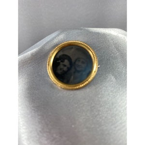 Photo pin brooch C clasp two women Made in Holland Cloche hat 1920 Antique
