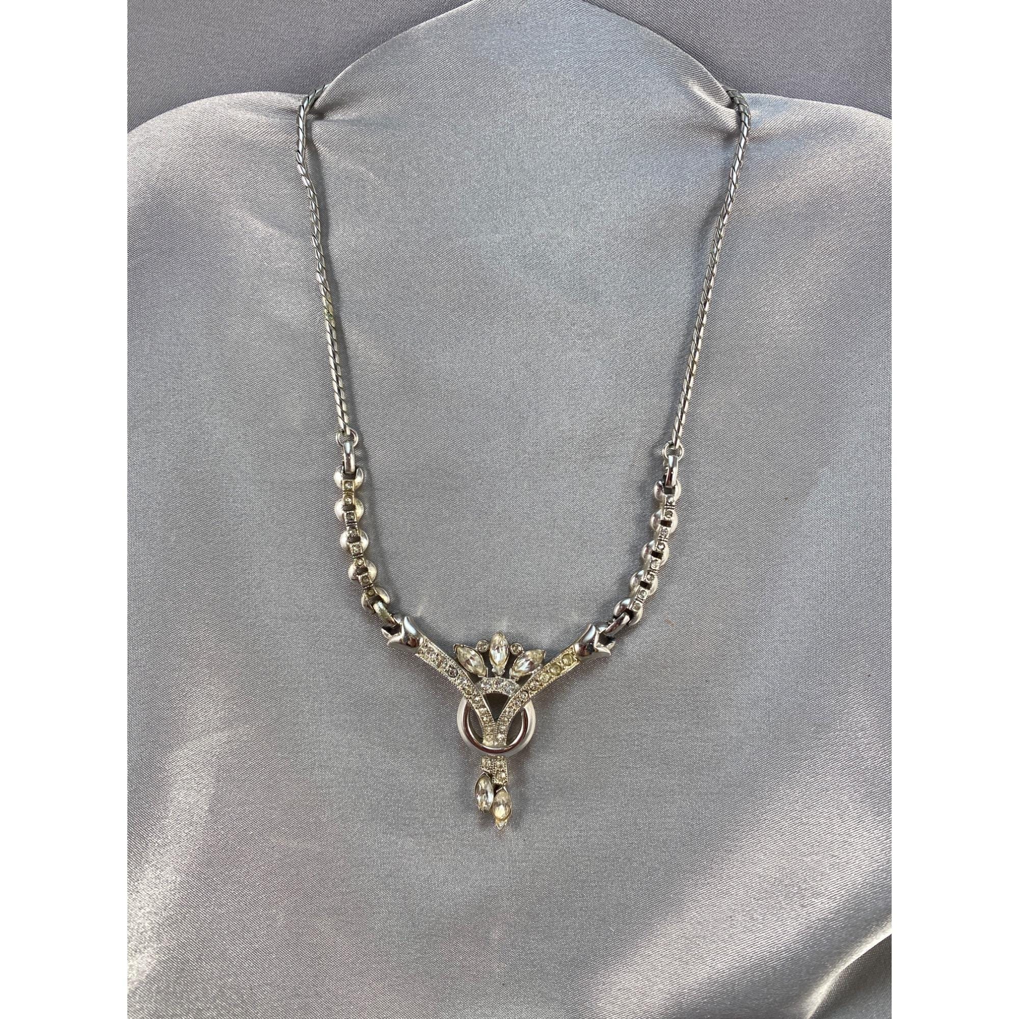 シルバーネックレス ラインストーンアクセント ヴィンテージ装飾