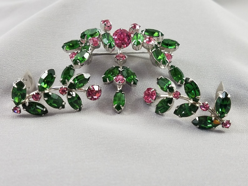 Weiss Brooch Earrings Pink Green Crystals Rose Bush Clip On Rhinestones Delicate Dainty Elegant Jewelry Set Glamorous Romantic Vintage