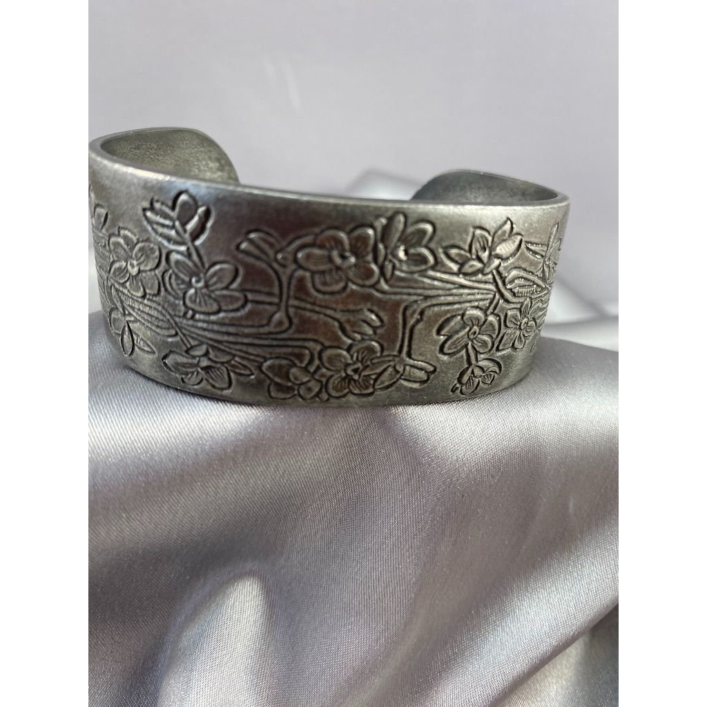 Salisbury pewter hotsell cuff bracelet