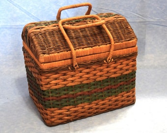 Medium Vintage Picnic Basket Natural Split Wood and Wicker Sturdy Hinged Lid Lined Inside