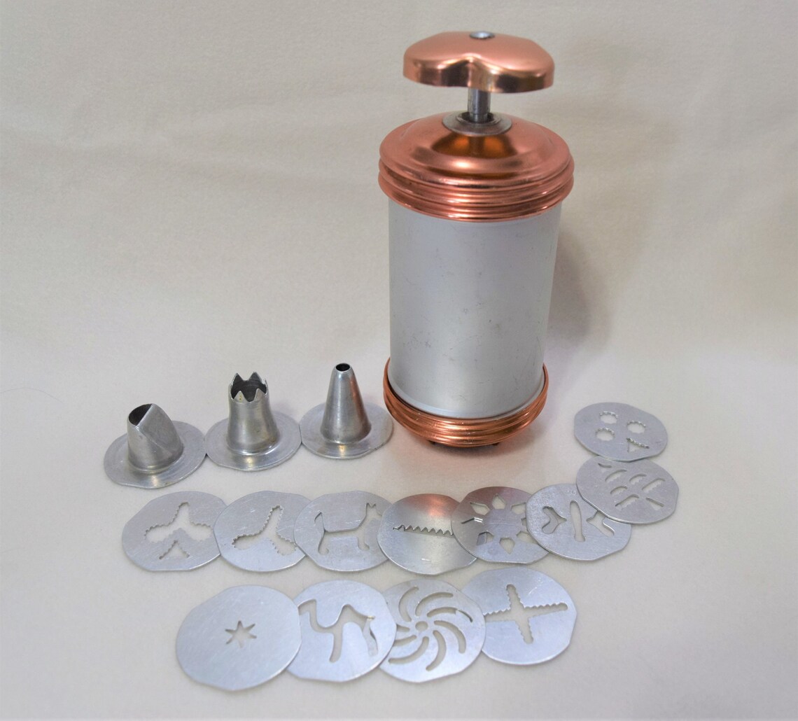Vintage Mirro Cookie Press with 12 Design Discs 3 Tips for Etsy