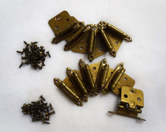 4 Vintage Burnished Brass Cabinet Hinges with Screws Variable Overlay Self-Closing Face Mount Hinge Door Hinge Reclaimed Salvage Restoration