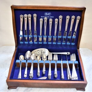 Eternally Yours Silverplate Set 1847 Rogers 6 Piece Service for 8