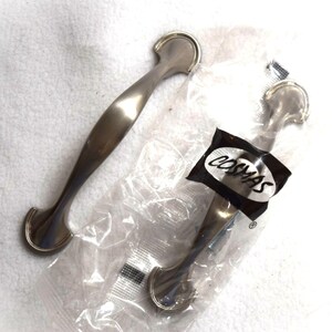 Brushed Silver Metal Drawer Pulls Knobs Cabinet Door Handles
