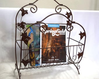 Vintage Metal Magazine Rack Heart Scroll Design with Metal Leaves Book Rack Reading Floor Rack Record Storage