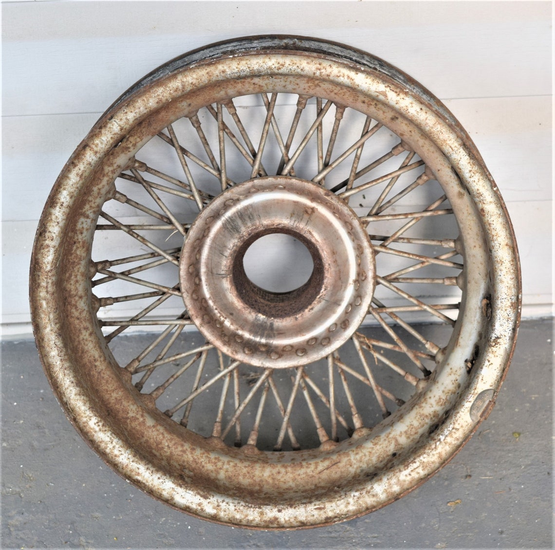 Vintage Spoke Wheel Rusty Metal Garden Patio Decor Mix Media Art Yard ...