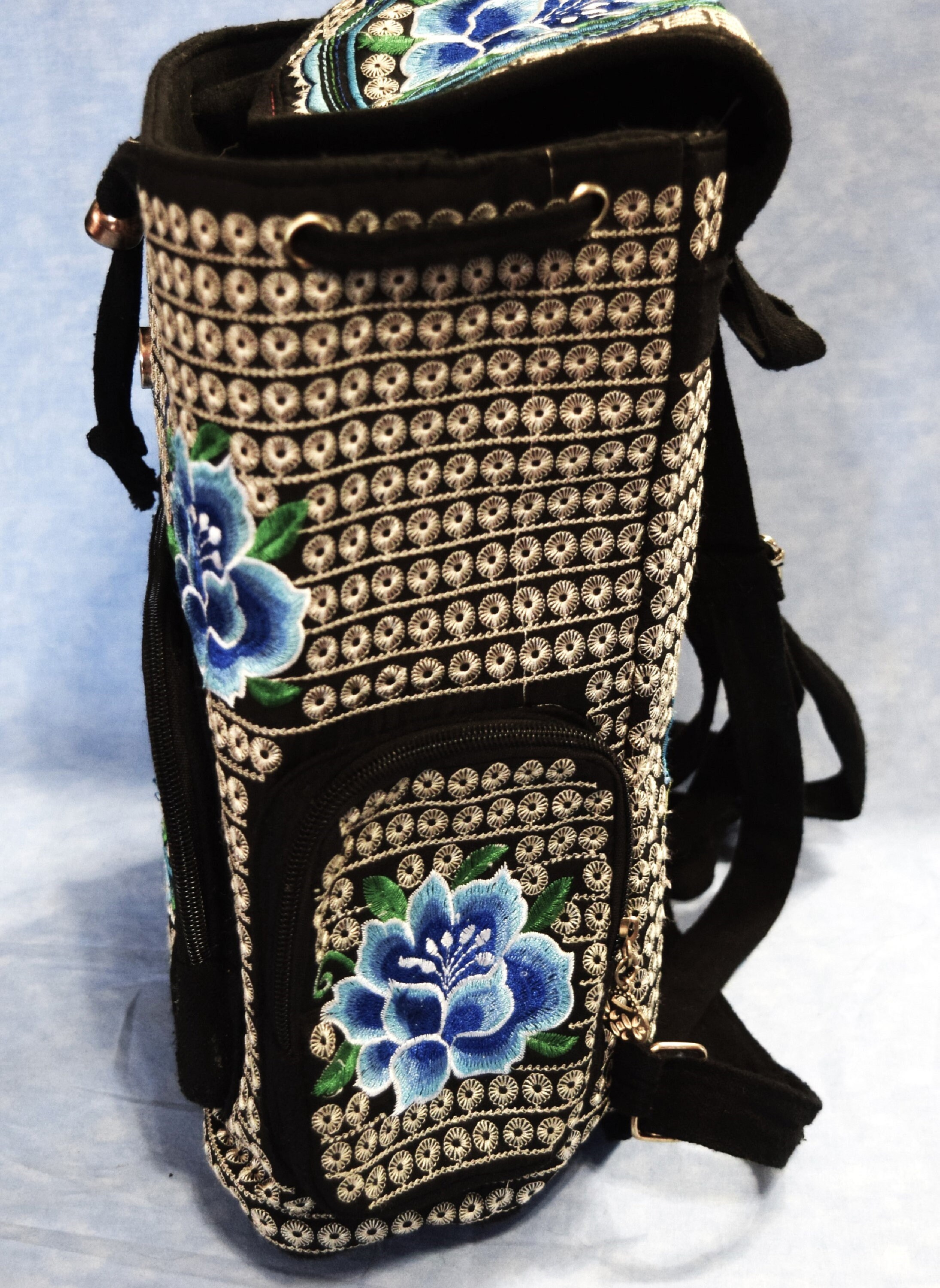 Vintage Embroidered Backpack Bag Colorful Blue Floral  display picture 2