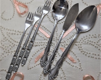 Vintage Stainless Steel Serving Pieces Oneida Community Pickle Forks Serving Set Butter Knife Sugar Spoon Tablespoon Utensils Flatware
