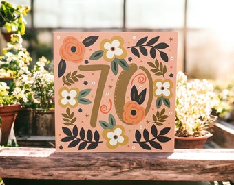 Bloemen en bladeren 70e verjaardagskaart | Mooie 70e kaart | Gelukkige 70e verjaardagskaart | Kan naar de ontvanger worden verzonden met een persoonlijk bericht