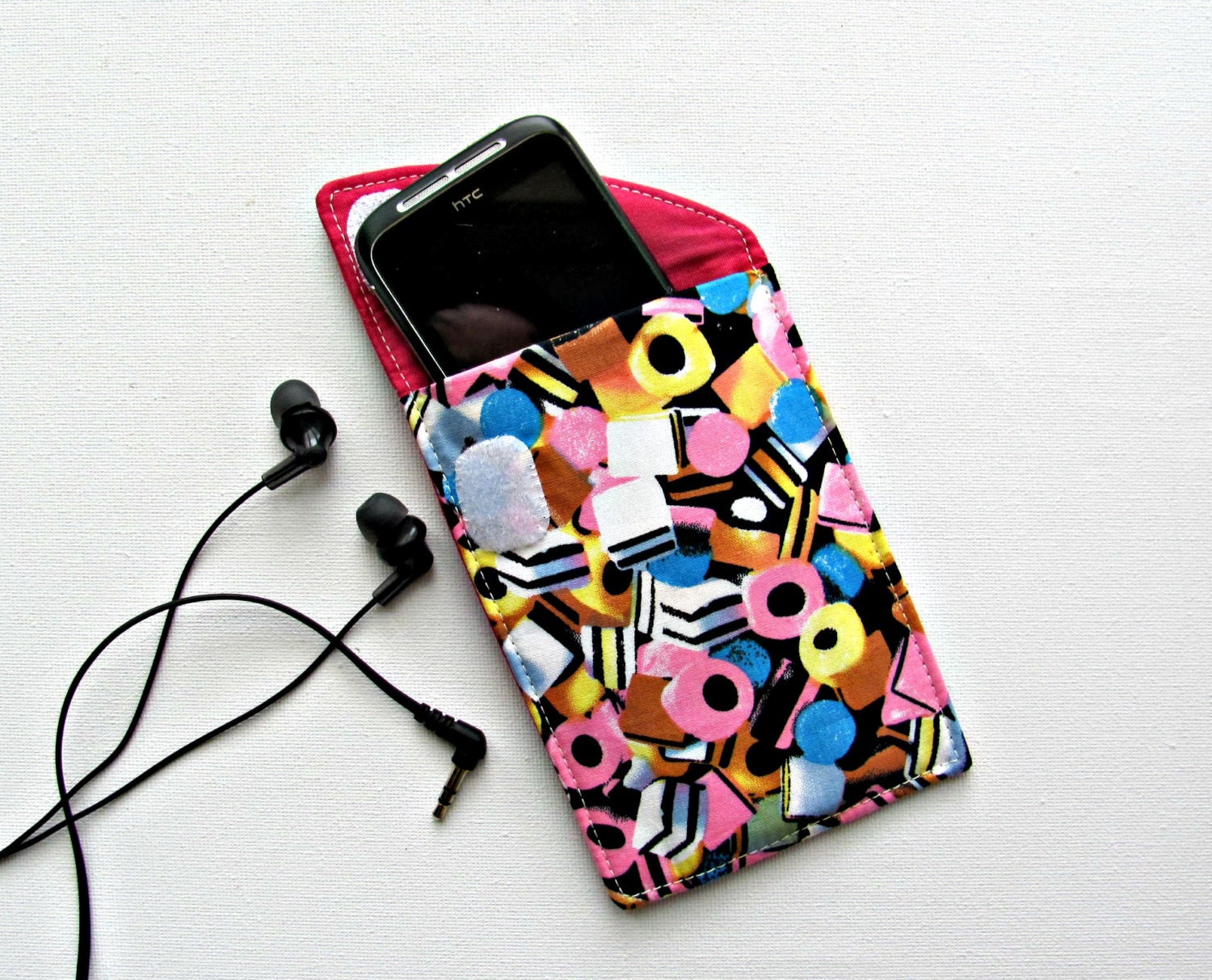 pouch to keep phone cool