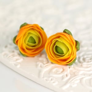 Orange flower earrings for everyday wear, Small stud botanical earrings for women, Birthday gift for nature lover, Plant jewelry for mom image 1