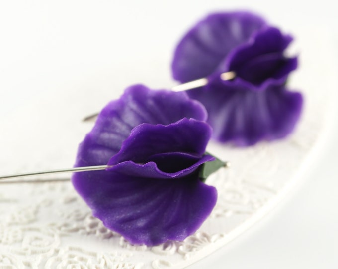 Sweet pea earrings