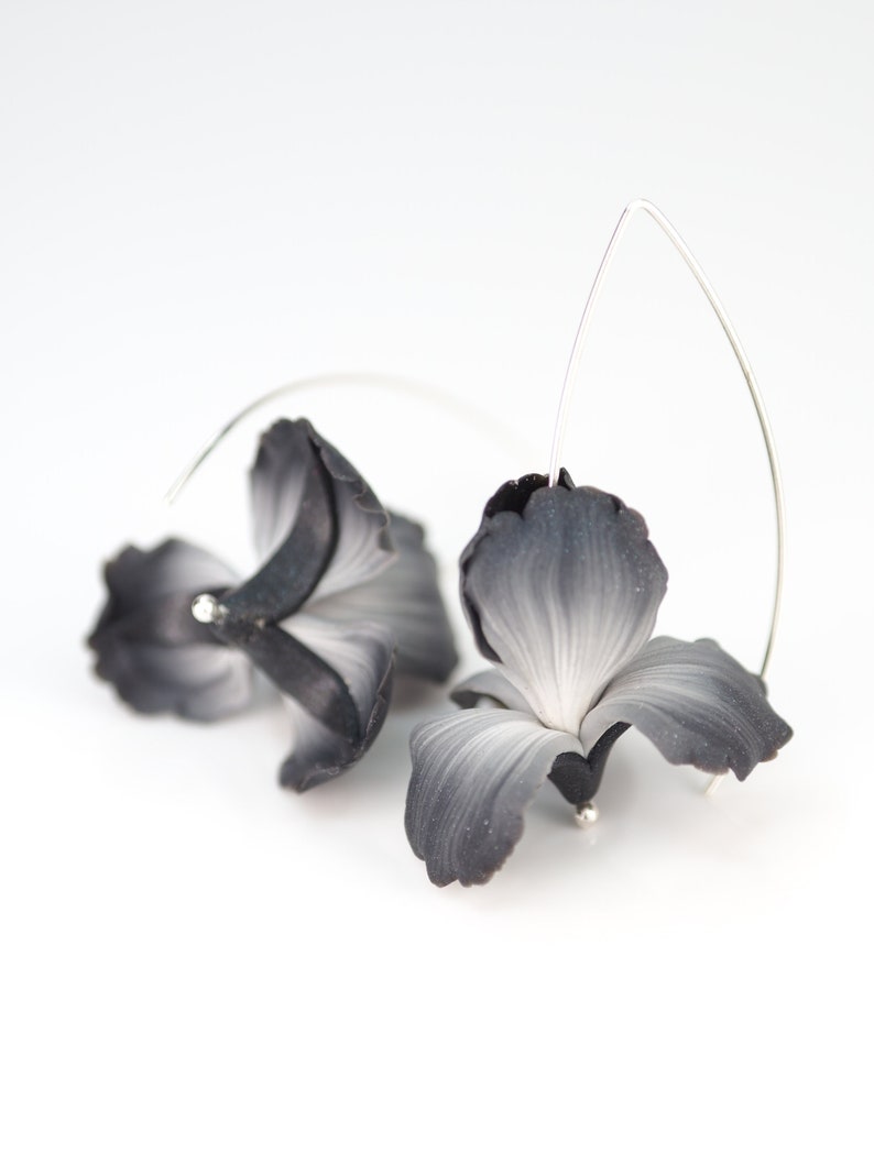 Black and gray spooky iris flower earrings, Black dangle floral gothic jewelry, Unusual statement jewellery image 1