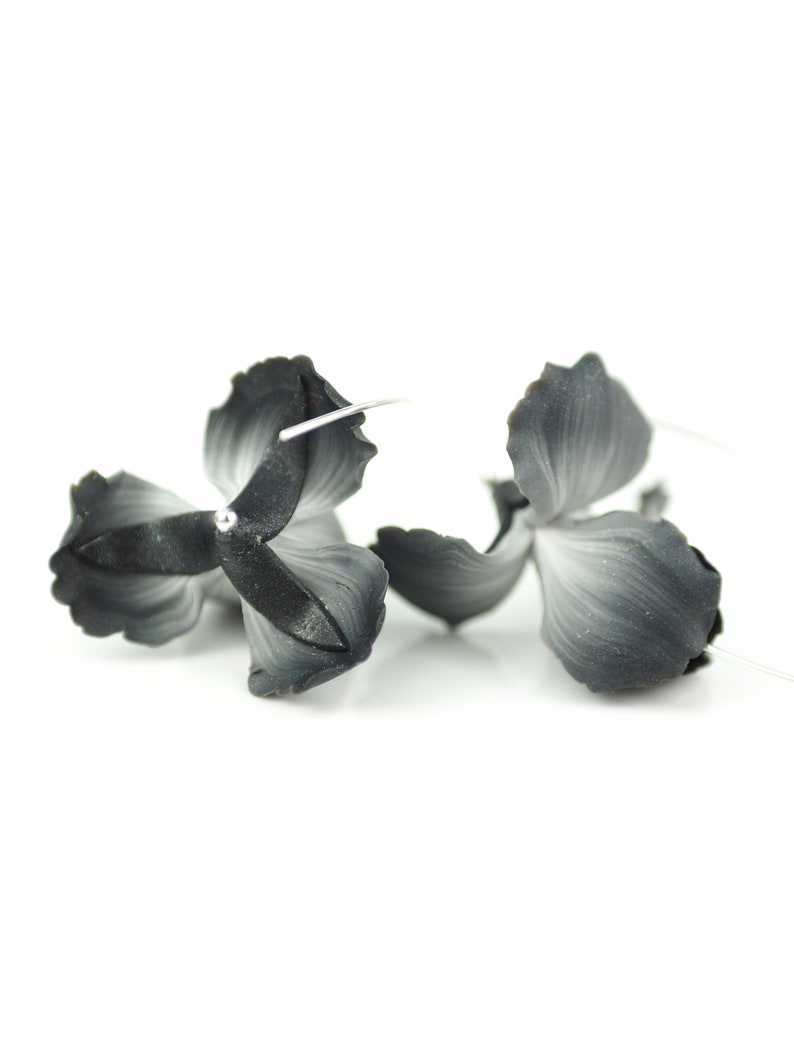 Black and gray spooky iris flower earrings, Black dangle floral gothic jewelry, Unusual statement jewellery image 9