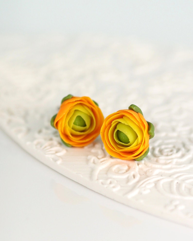 Orange flower earrings for everyday wear, Small stud botanical earrings for women, Birthday gift for nature lover, Plant jewelry for mom image 1