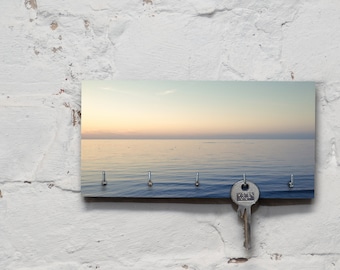 Key rack on wood - Maritime - Horizon