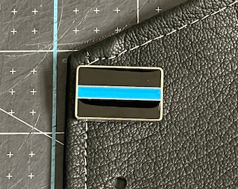 Thin Blue Line button snap head only fits line 24 Made in the USA