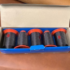 Nähmaschinengarn Serafil Nummer 7768 Dunkelbraun Garn Größe 20 Tex 135