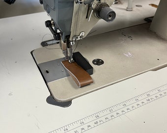 Small magnetic sewing guide for domestic and industrial models