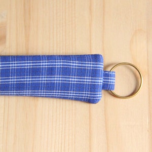 Black recycled leather keychain with red plaid checks / Personalizable men keychain / Personalized Christmas gift / Fathers day gift image 3