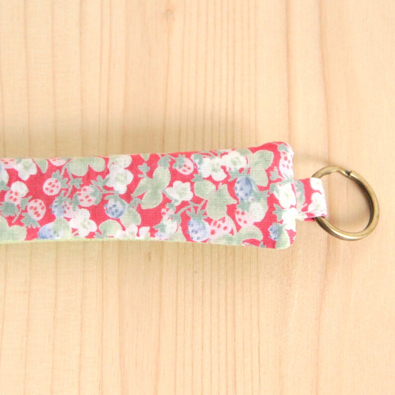 Lime Green Recycled Leather Keychain Strawberry Woman Keyring Message Customizable Keyring Mother Student Personalized Gift PCF19