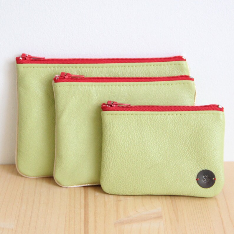 Women Pouch in Recycled Lime green Leather Red Zipper / Vintage Strawberry Jewels Make up Case / Birthday Woman Mother Mom Gift / POCC30 image 6