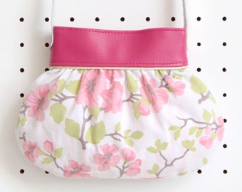 Kid Girl Pink Retro Purse // Faux Leather // Flowers vintage Fabric // Golden Leather Handle // Birthday Christmas Gift // SACE6