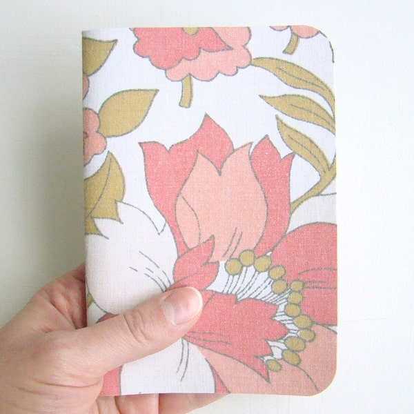 SOLDES Notebook A6 Vintage Fiore Rose Fabric // Carta riciclata con linee rosa