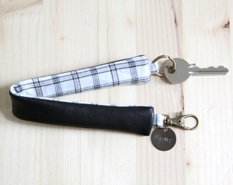 Black Recycled Leather Keychain // Vintage Grey Checks // Custom Order // Men Father's Day // PCH5