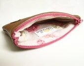 Leather Change Wallet // Brown Tea Pink // Flowers vintage fabric lining // Card holder // Woman