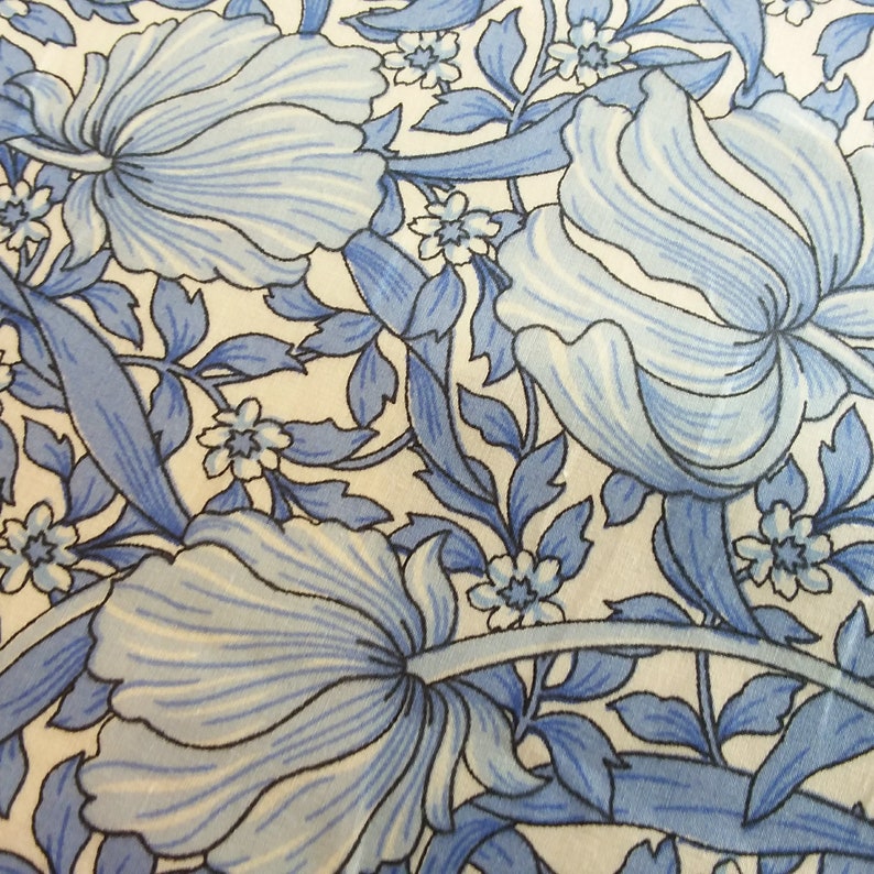 William Morris Pale Blue Pimpernel LAWN Cotton Fabric per 50cm Etsy