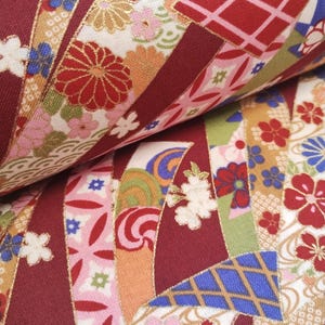 Traditional Japanese Red Floral Homespun Print on Cotton Fabric per 50cm 63280-103