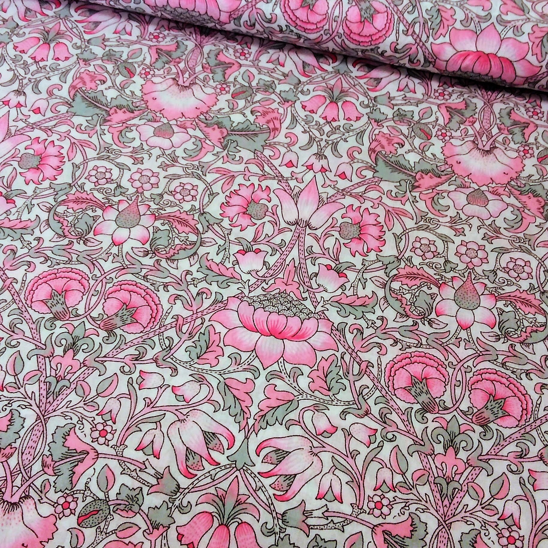 LIBERTY TANA Lawn Cotton Fabric- William Morris Lodden Print in Pink ...