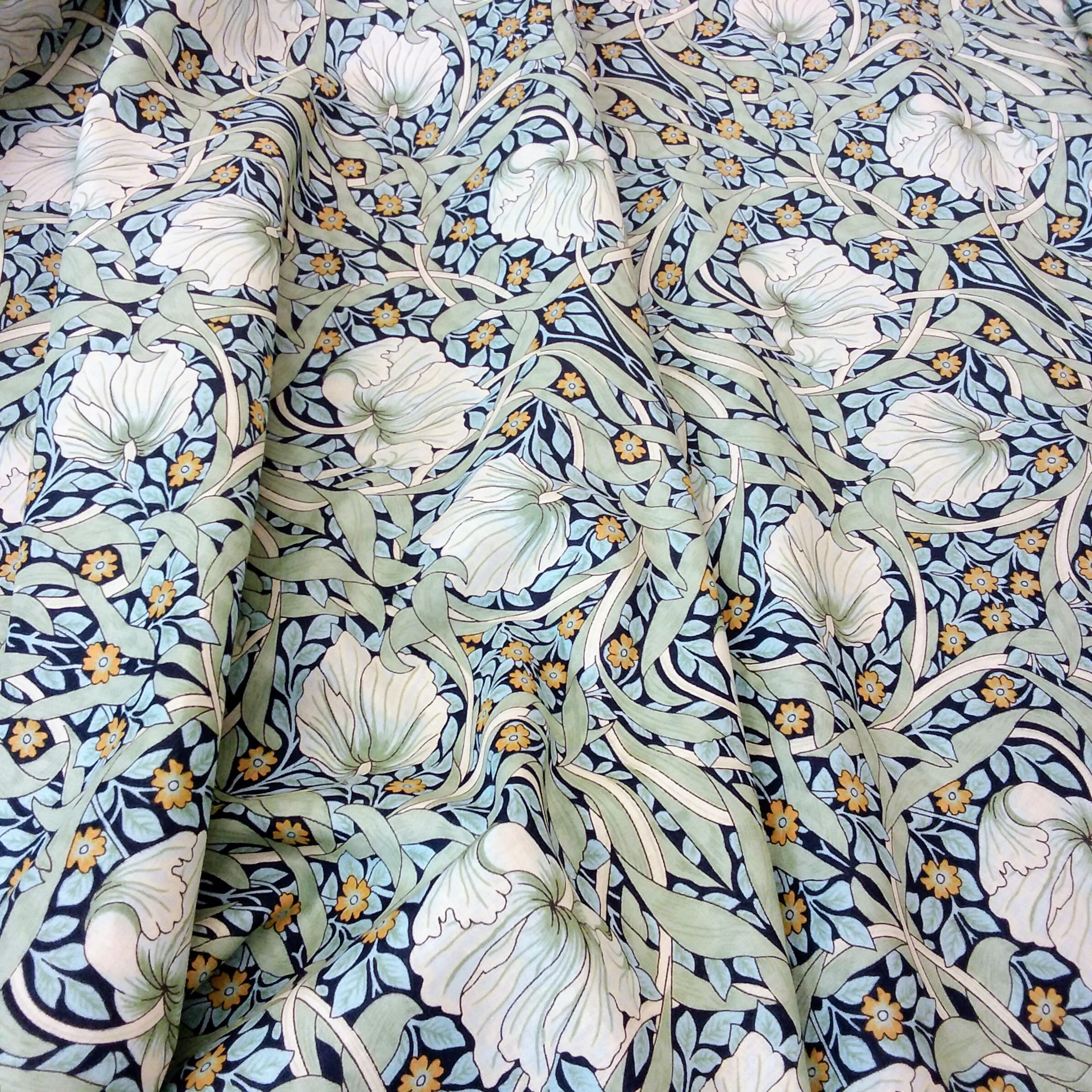 William Morris Pale Blue and Lime Green LAWN Cotton Fabric per Etsy