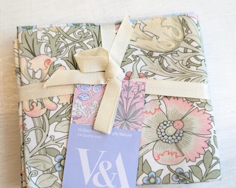 William Morris Simply Nature Fat Quarter Pack x5 from the Victoria and Albert Collections
